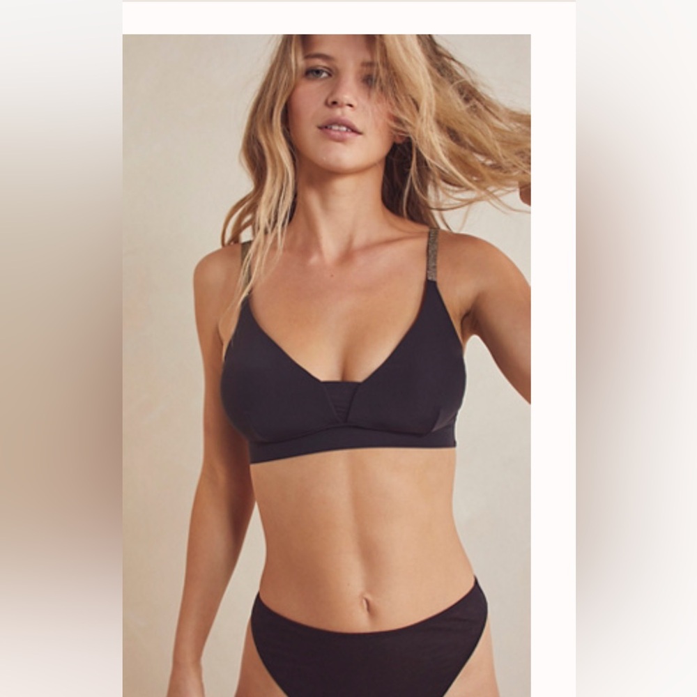Uwila Warrior Soft Bra *NWOT